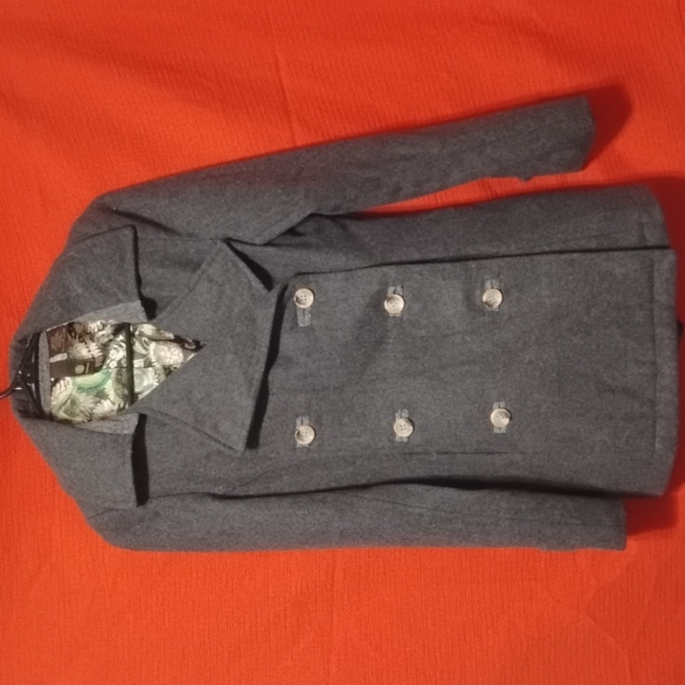Element - gray coat